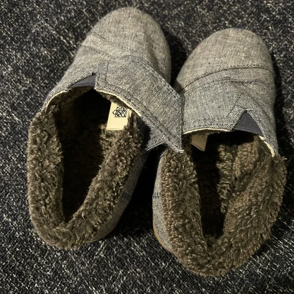 Children/Toddler Tom’s House Slippers/shoes Size 11 - Picture 5 of 7